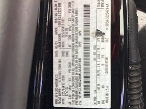 Used 2021 Ford Escape SE image 30