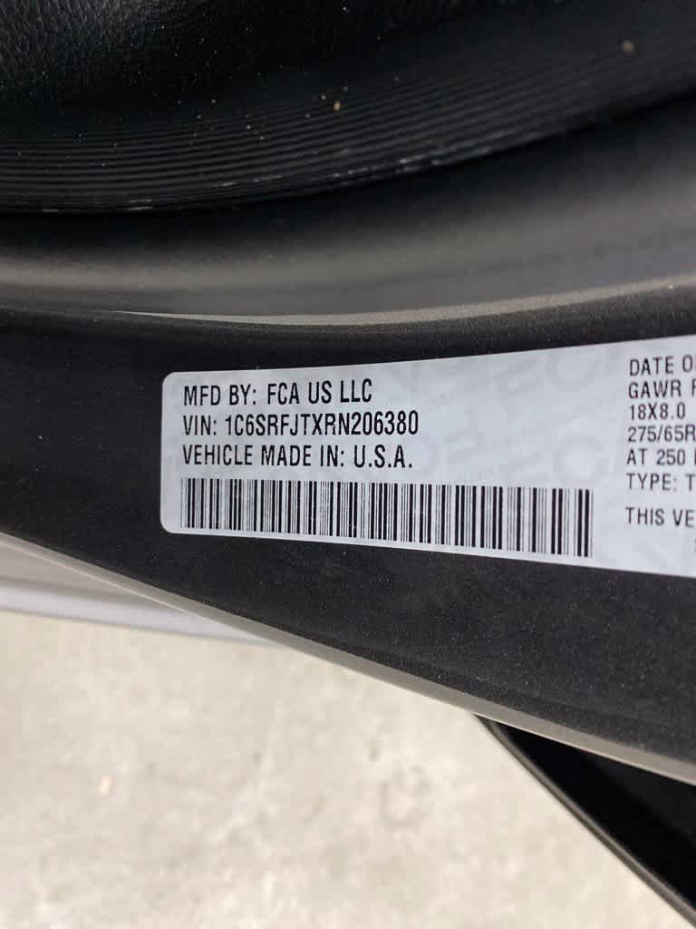 Used 2024 RAM 1500 Laramie AWD/4WD image 29