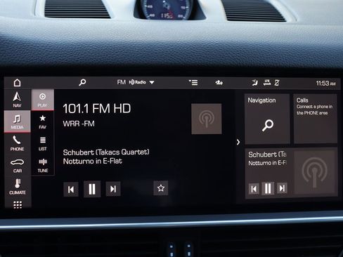 Used 2021 Porsche Cayenne Coupe image 27