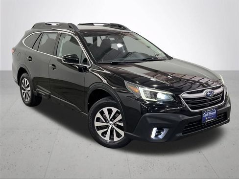 Used 2022 Subaru Outback Premium AWD/4WD image 7