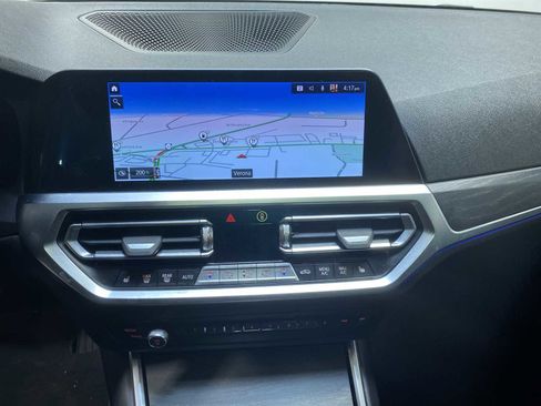 Used 2022 BMW 330i xDrive 330i xDrive w/ Convenience Package image 16