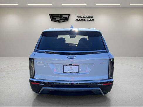New 2026 Cadillac Vistiq Luxury image 4