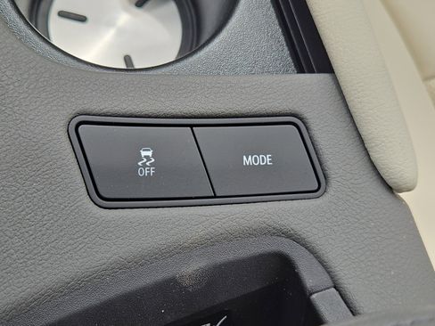 New 2026 Cadillac XT5 Premium Luxury w/ LPO, Floor Liner Package image 32