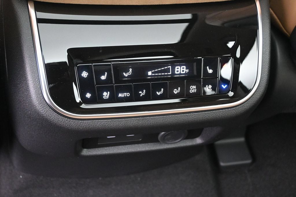 New 2027 INFINITI QX80 Luxe AWD/4WD image 16