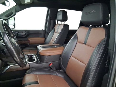 Used 2021 Chevrolet Silverado 2500 High Country w/ Safety Package II image 12