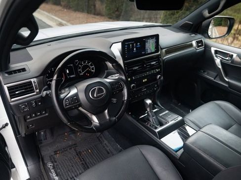 Used 2023 Lexus GX 460 Premium image 22