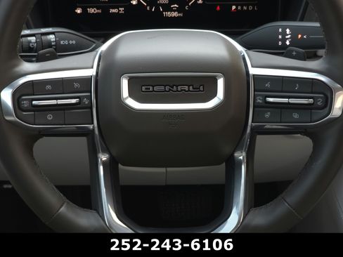 Used 2026 GMC Terrain Denali AWD/4WD image 25