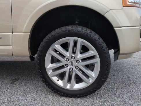 Used 2017 Ford Expedition EL Platinum RWD image 9