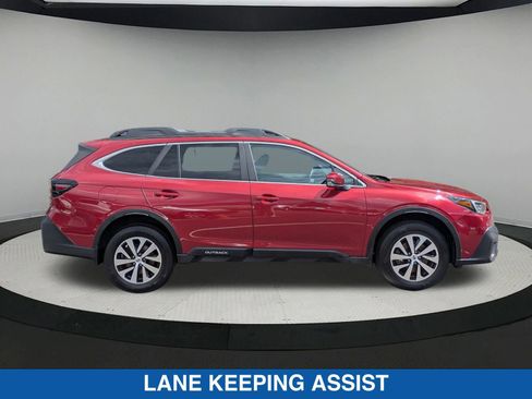 Certified 2022 Subaru Outback Premium image 2