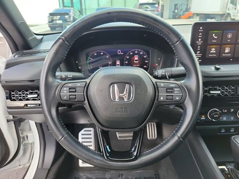 Used 2023 Honda Accord Sport image 17