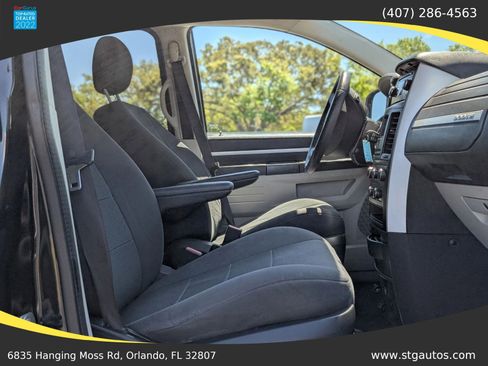 Used 2009 Dodge Grand Caravan SXT FWD image 24