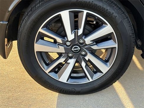 Used 2023 Nissan Versa S w/ S Plus Package image 9