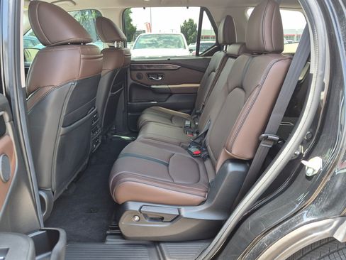 Used 2025 Honda Pilot Elite image 29