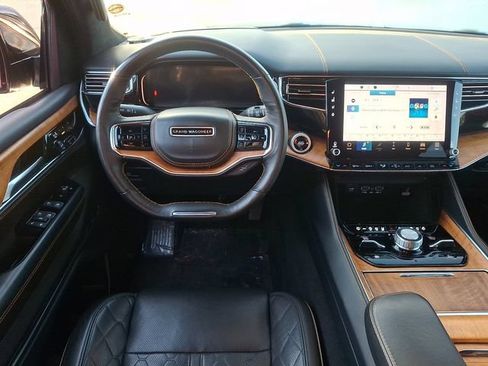 Used 2024 Jeep Grand Wagoneer L Series III AWD/4WD image 11