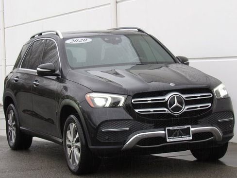 Used 2020 Mercedes-Benz GLE 450 4MATIC image 2