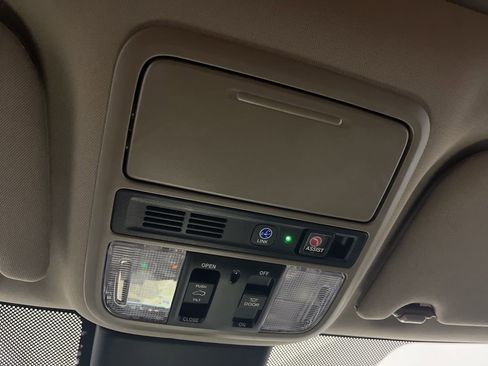 Used 2024 Honda Odyssey Elite image 69