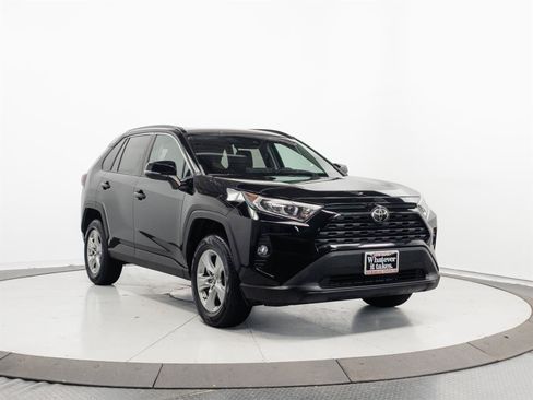 Certified 2019 Toyota RAV4 XLE w/ Convenience Package AWD/4WD image 1