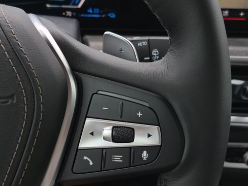 New 2026 BMW X5 xDrive50e image 12