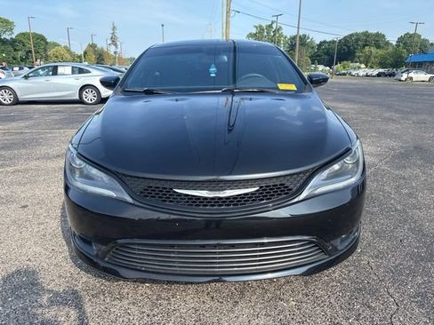 Used 2016 Chrysler 200 S FWD image 8