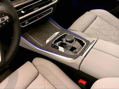 New 2026 BMW X5 xDrive40i w/ Premium Package image 6