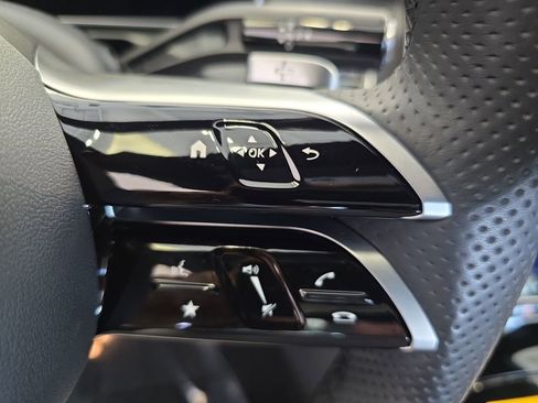 Certified 2025 Mercedes-Benz C 300 Sedan image 23