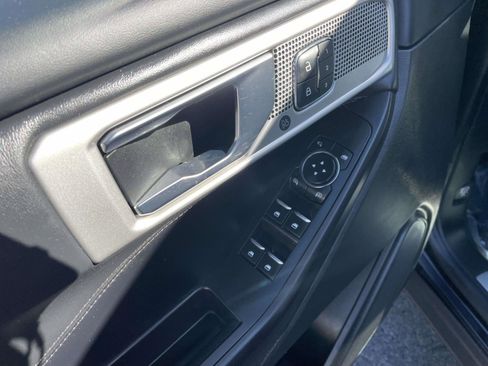 Used 2020 Ford Explorer Platinum AWD/4WD image 22