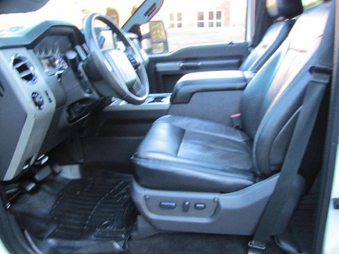 Used 2015 Ford F250 Lariat w/ Lariat Ultimate Package image 19