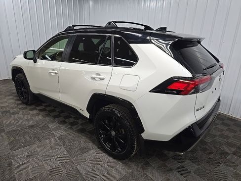 Used 2022 Toyota RAV4 XSE image 9