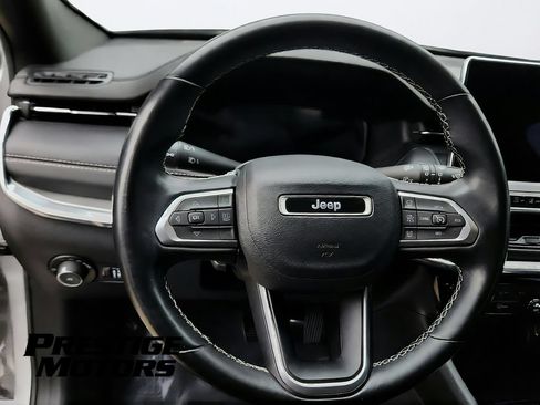 Used 2022 Jeep Compass High Altitude AWD/4WD image 19