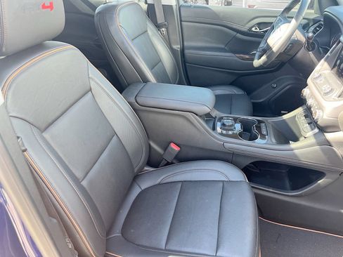 Used 2023 GMC Acadia AT4 w/ Technology Package AWD/4WD image 30