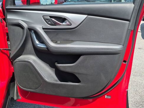 Used 2020 Chevrolet Blazer LT FWD image 32