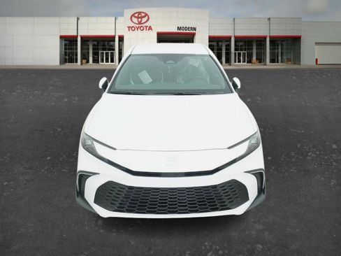 New 2026 Toyota Camry SE image 10