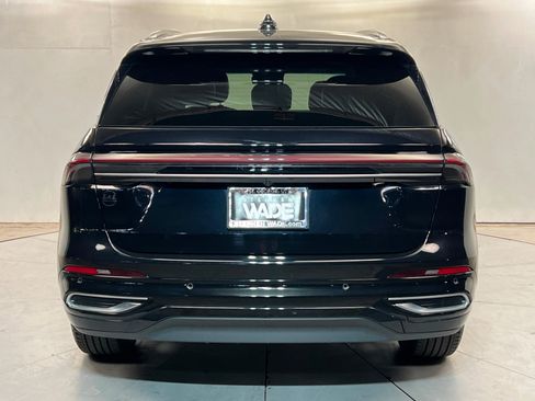 Used 2024 Lincoln Nautilus Black Label AWD/4WD image 4