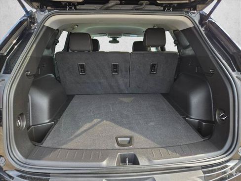 Used 2025 Chevrolet Blazer LT AWD/4WD image 7