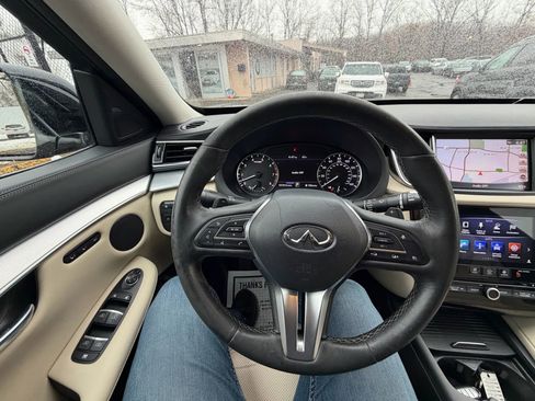 Used 2019 INFINITI QX50 Essential w/ Premium Heat Package image 23