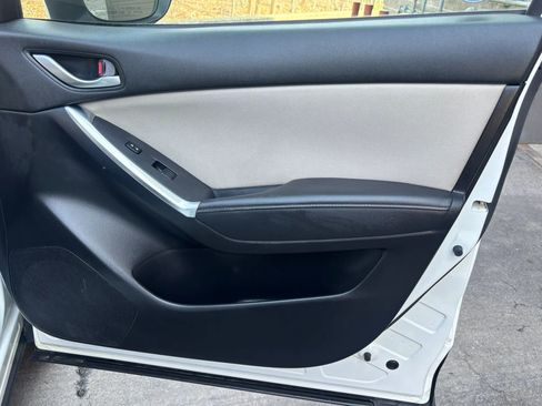Used 2016 MAZDA CX-5 Touring FWD image 16