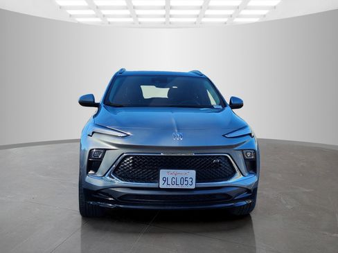 Used 2024 Buick Encore GX Sport Touring image 2