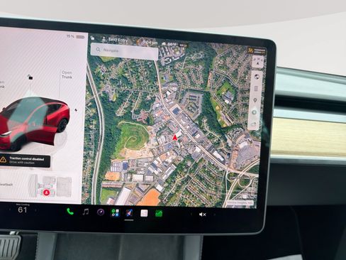 Used 2022 Tesla Model Y Long Range AWD/4WD image 20
