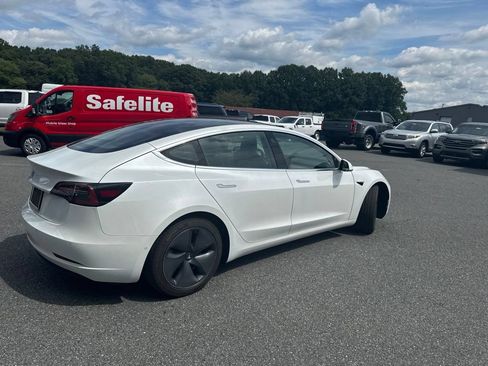 Used 2020 Tesla Model 3 Standard Range Plus RWD image 6