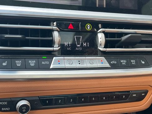 Used 2022 BMW 330i Sedan w/ Premium Package image 23