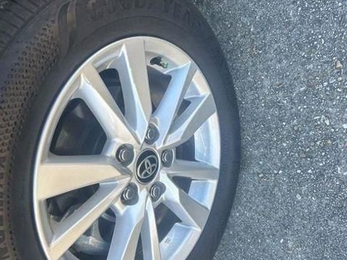 Used 2025 Toyota Camry LE image 2