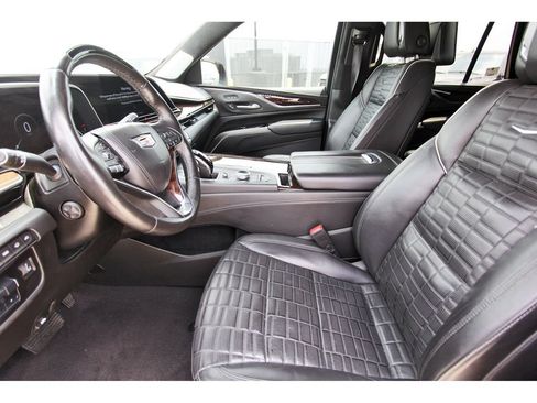 Used 2023 Cadillac Escalade Sport Platinum AWD/4WD image 6