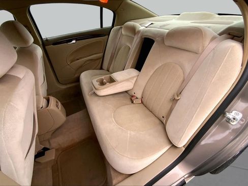 Used 2006 Buick Lucerne CX FWD image 19
