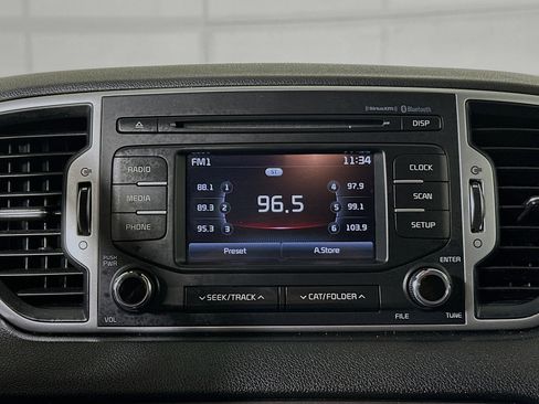 Used 2018 Kia Sportage LX AWD/4WD image 23