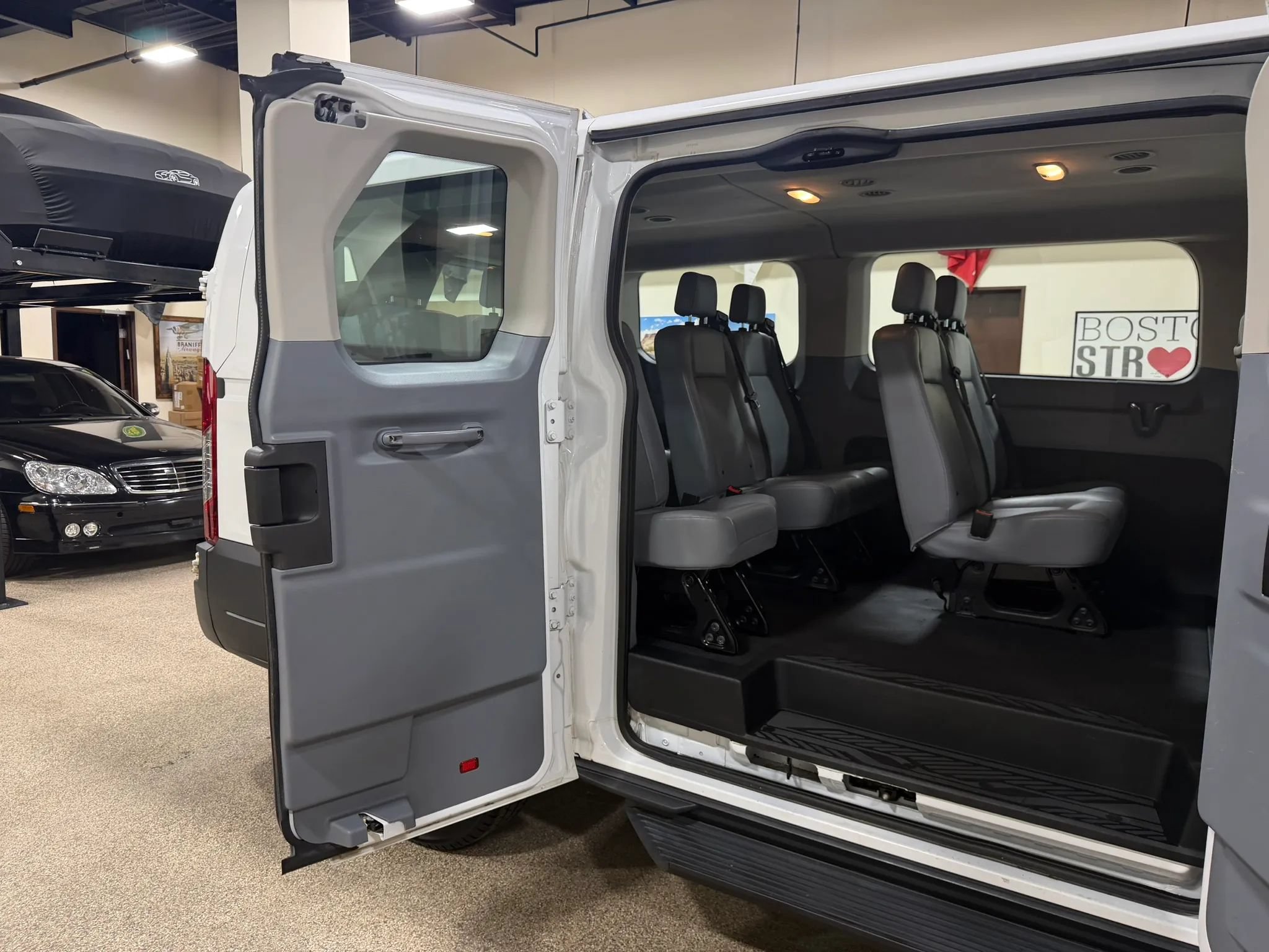 Used 2018 Ford Transit 150 XL RWD image 25