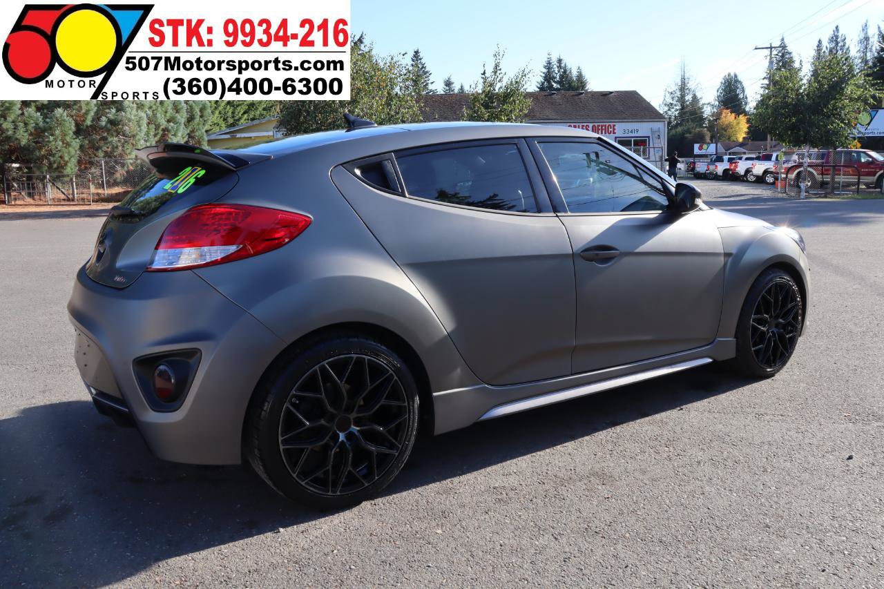 Used 2016 Hyundai Veloster Turbo w/ Option Group 04 FWD image 7