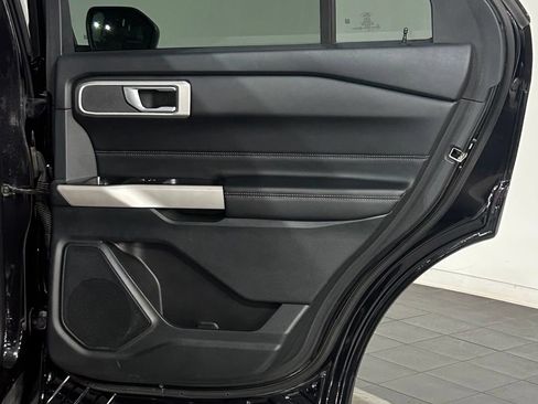 Used 2023 Ford Explorer XLT w/ Equipment Group 202A AWD/4WD image 68
