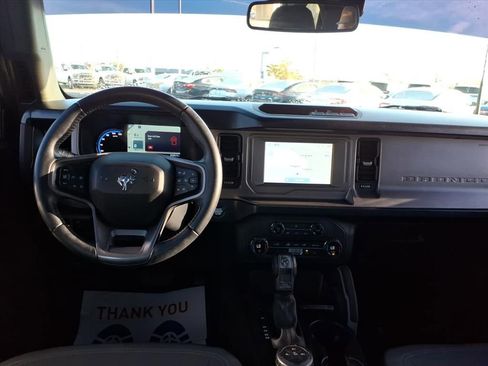 Used 2023 Ford Bronco Outer Banks image 9