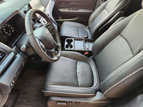Used 2026 Honda Odyssey Elite image 15