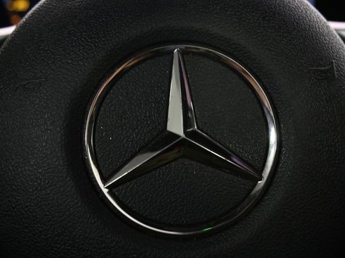 Used 2022 Mercedes-Benz GLS 450 4MATIC image 33